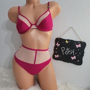 33  Victoria's Secret VERY SEXY  Bra-Thong Set 34C-S
